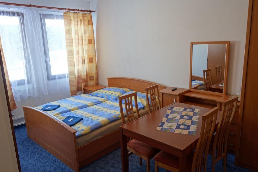 Hotel Sklárna Harrachov Habitación foto